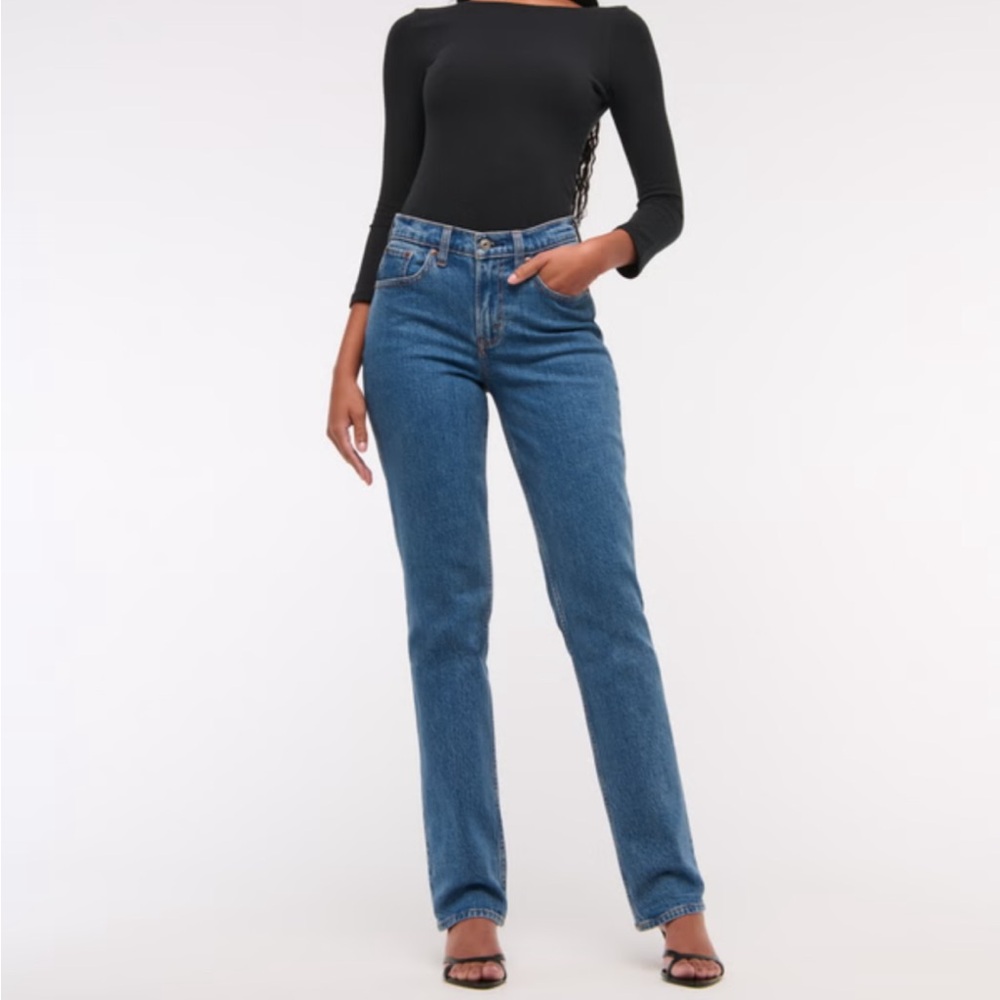 Abercrombie & Fitch Mid Rise 90s Straight Leg Jeans